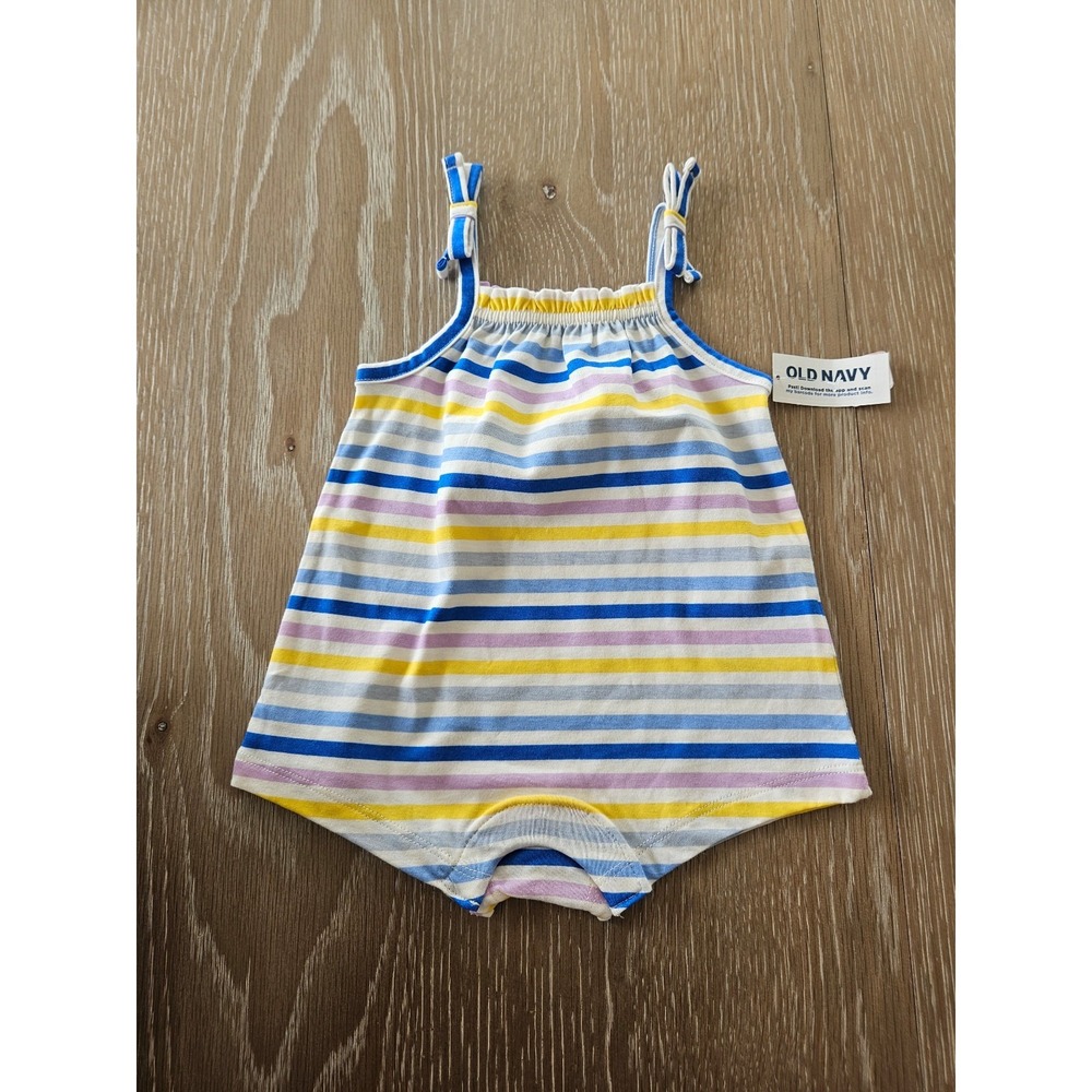Old navy baby girl romper 3-6 mos